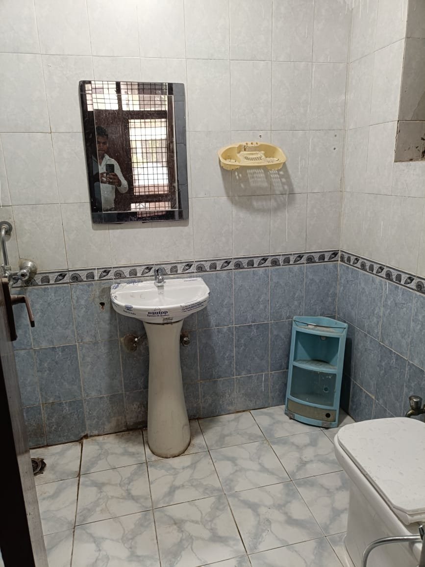 4BHK available for rent in Ardee City Sector-52